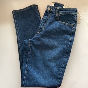 Universal Thread High Rise Straight Dark Wash Jeans Size 2